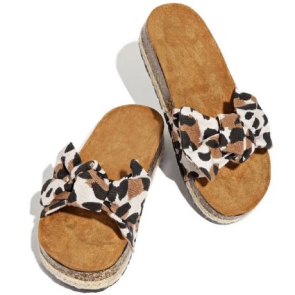 Leopard Bow Slides - Picture 4 of 6